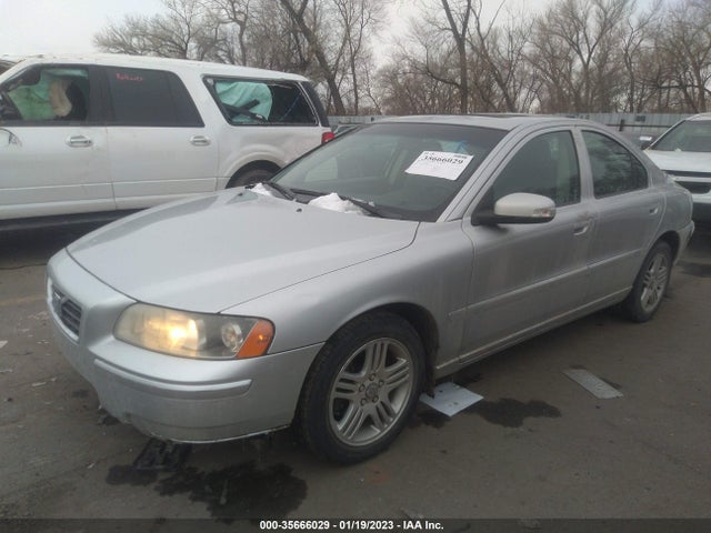 Volvo S60 2.5T 2008 YV1RS592382681526 Image 2