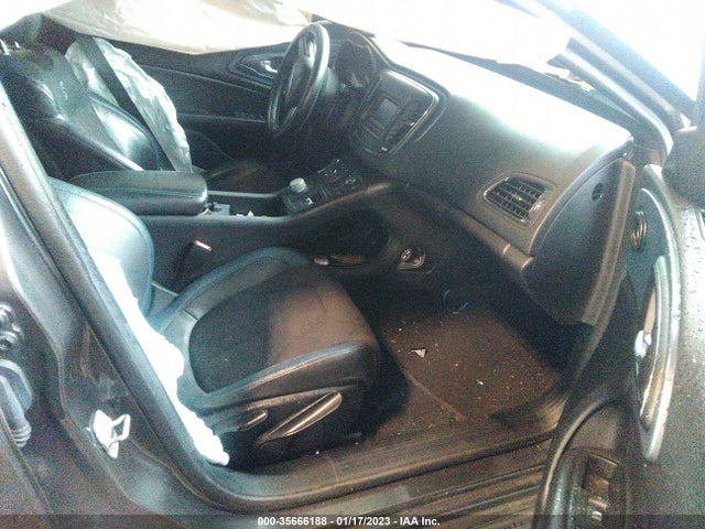 1C3CCCBG1FN518005 Chrysler 200 S