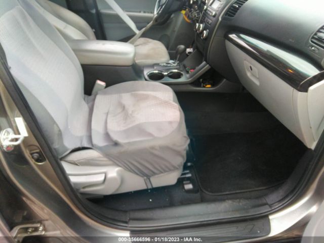 5XYKT4A13CG204269 KIA SORENTO LX