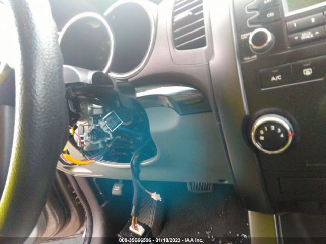 5XYKT4A13CG204269 KIA SORENTO LX