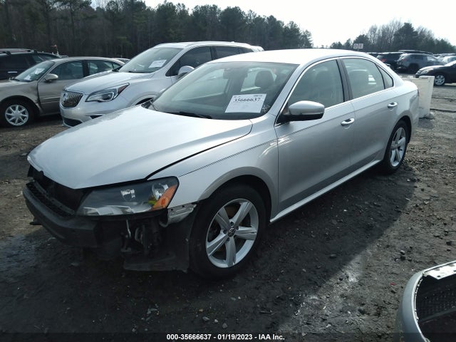 Volkswagen Passat Wolfsburg Ed 2014 1VWAT7A39EC023468 Image 2