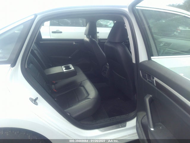 1VWBS7A30GC047572 Volkswagen Passat 1.8t Se W/technology
