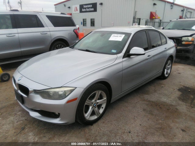 BMW 3 Series 320i 2015 WBA3B1C59FK138960 Image 2