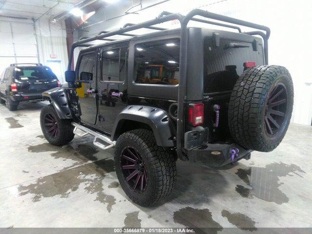 1C4BJWDG0EL108432 Jeep Wrangler Unlimited Sport