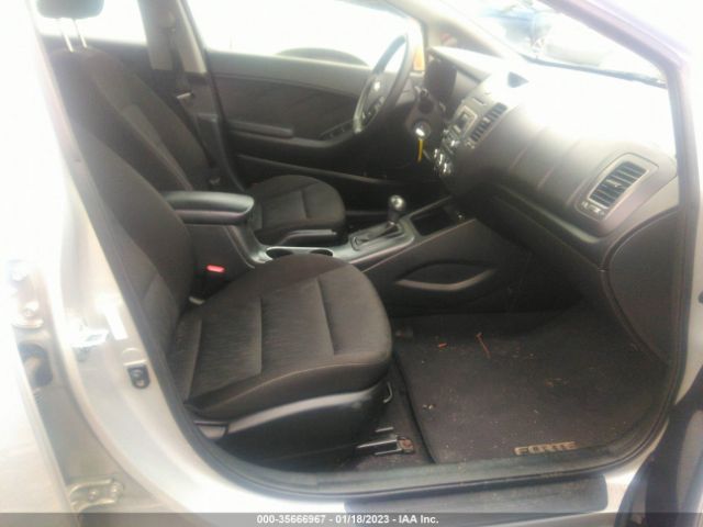 KNAFK4A69G5584357 KIA FORTE LX