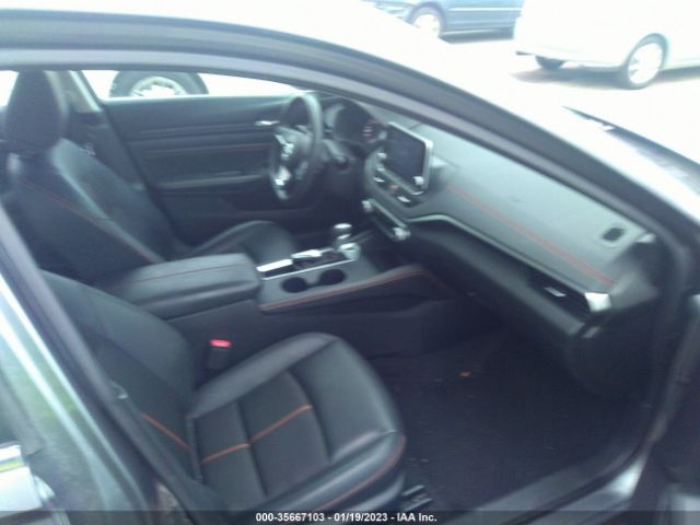 1N4BL4CV2KC258431 Nissan Altima 2.5 Sr