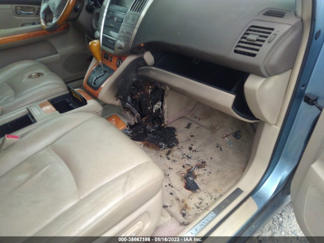 Lexus RX 330 2005 2T2GA31U75C039868 Image 6