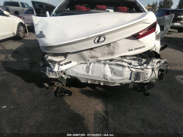 Lexus IS 200T 2016 JTHBA1D28G5026624 Image 6