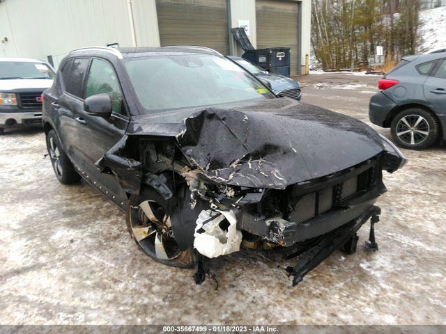 2019 Volvo XC40, VIN: YV4162XZ9K2013790