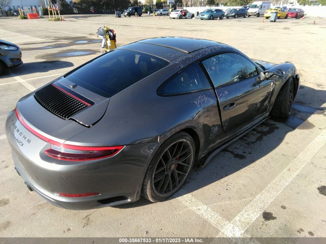 2018 Porsche 911, VIN: WP0AB2A9XJS122328