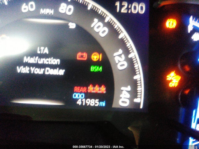 2019 Toyota RAV4, VIN: JTMDWRFV2KD508859