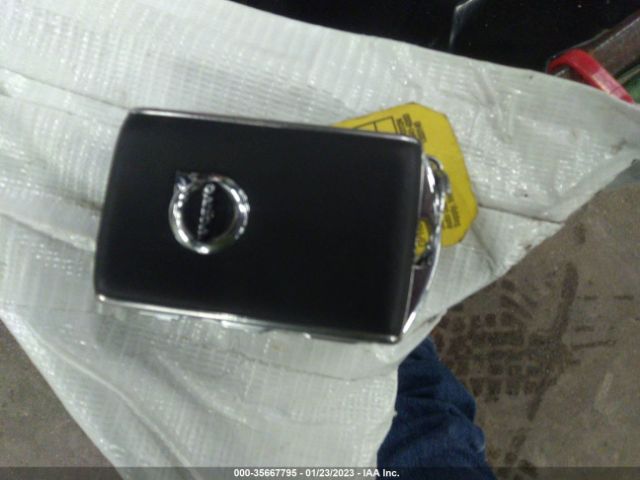 7JRA22TL6KG000483 Volvo S60 INSCRIPTION