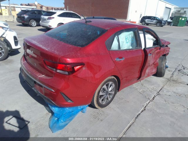 3KPA24AD3NE455088 KIA Rio