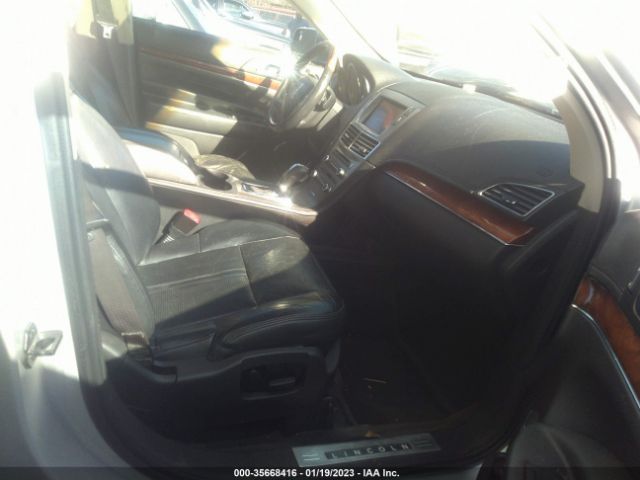 2LMHJ5FR2ABJ12771 Lincoln MKT