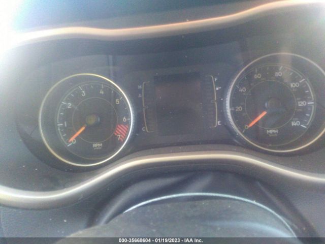 1C4PJLCB6FW790923 Jeep Cherokee Latitude
