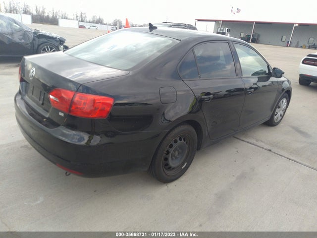 3VWD17AJ1EM418213 Volkswagen Jetta Sedan Se