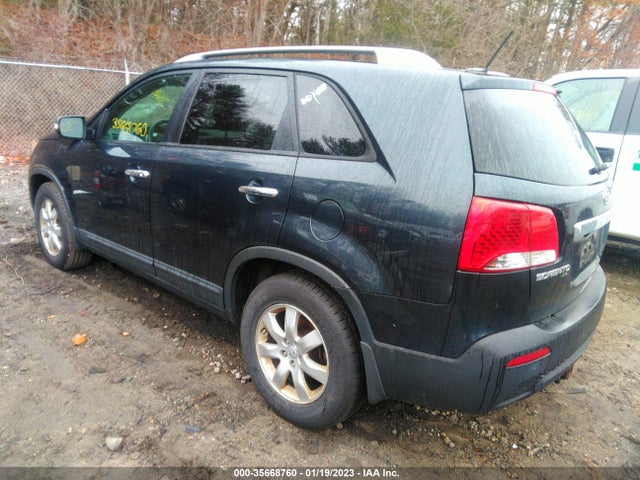 2013 KIA SORENTO LX VIN: 5XYKT3A66DG366405