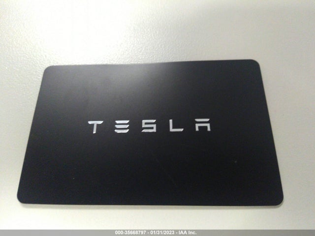 2021 Tesla Model Y, VIN: 5YJYGDEF9MF257183