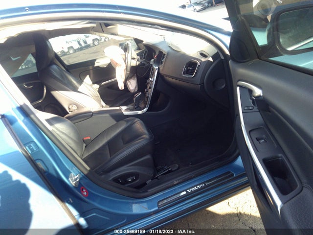 Volvo S60 T5 2014 YV1612FS6E1294995 Image 5