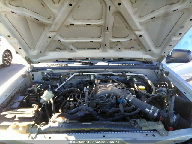 2002 NISSAN XTERRA SE VIN: 5N1ED28Y92C510571