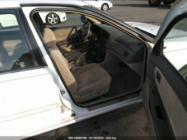 1998 NISSAN ALTIMA XE/GXE/SE/GLE VIN: 1N4DL01D1WC201588