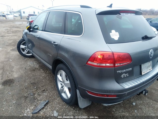 2014 Volkswagen Touareg, VIN: WVGEP9BP0ED010846