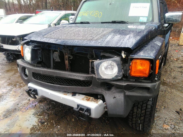 5GTEN43E888194241 Hummer H3 Suv Luxury