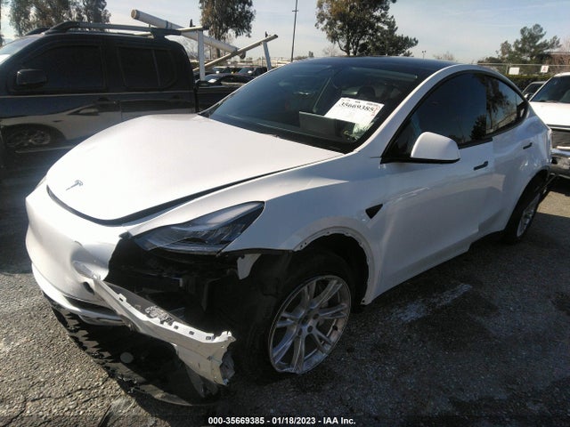 Tesla Model Y Long Range 2021 5YJYGDEE9MF274086 Image 2