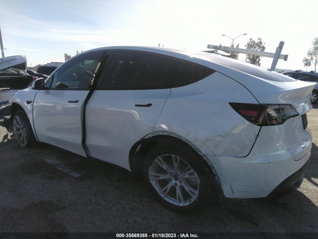 Tesla Model Y Long Range 2021 5YJYGDEE9MF274086 Image 3