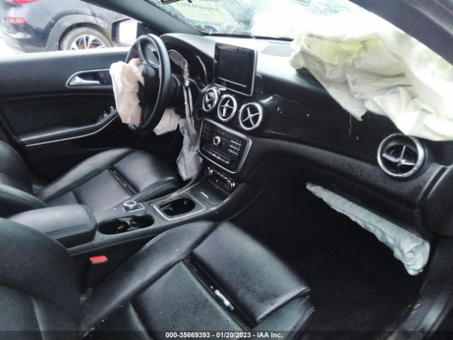 WDDSJ4EB1GN338369 Mercedes-Benz Cla Cla 250