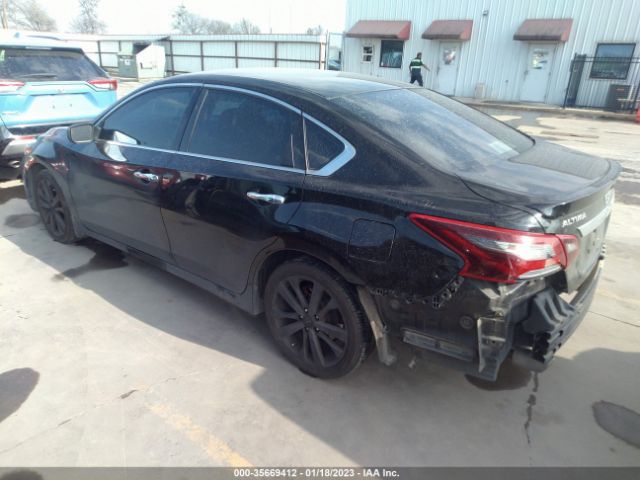 1N4AL3AP2HC940468 Nissan Altima 2.5 Sr
