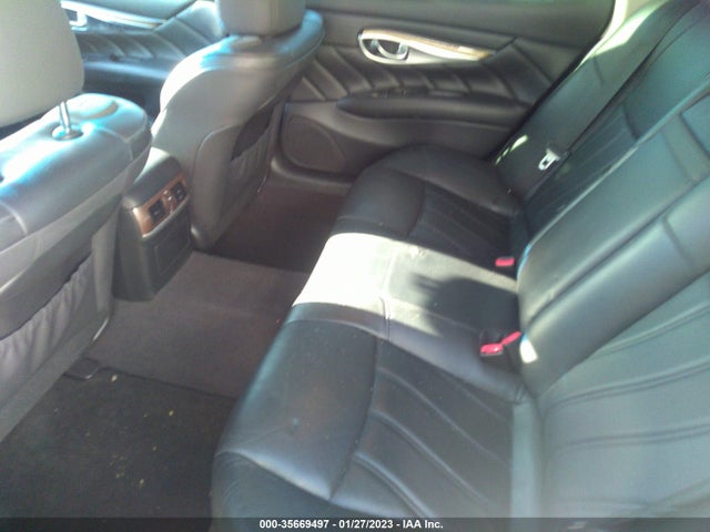 2015 Infiniti Q70, VIN: JN1BY1PP2FM600825