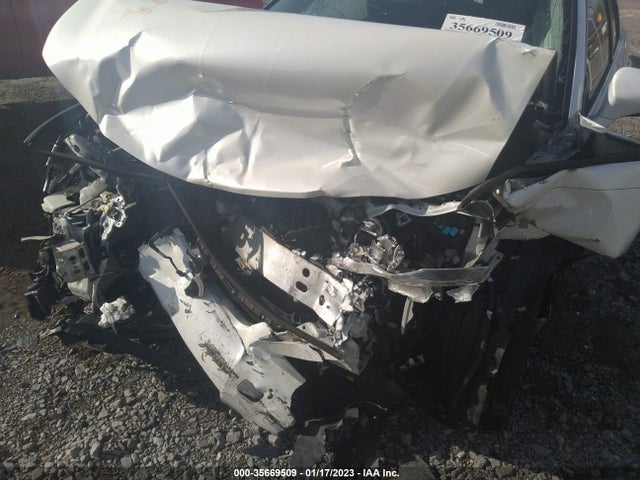 Lexus CT 200H 2012 JTHKD5BH9C2091578 Image 6