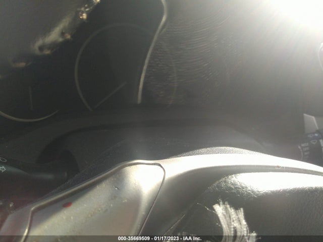 Lexus CT 200H 2012 JTHKD5BH9C2091578 Image 7