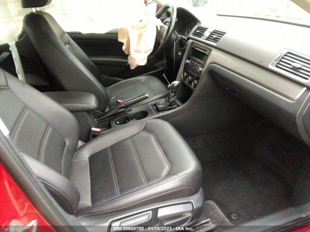 2015 Volkswagen Passat, VIN: 1VWAT7A35FC091011