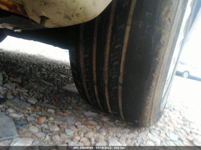 KNALD124545035114 KIA Amanti