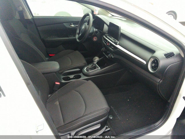 2019 KIA FORTE LXS VIN: 3KPF24AD8KE061622