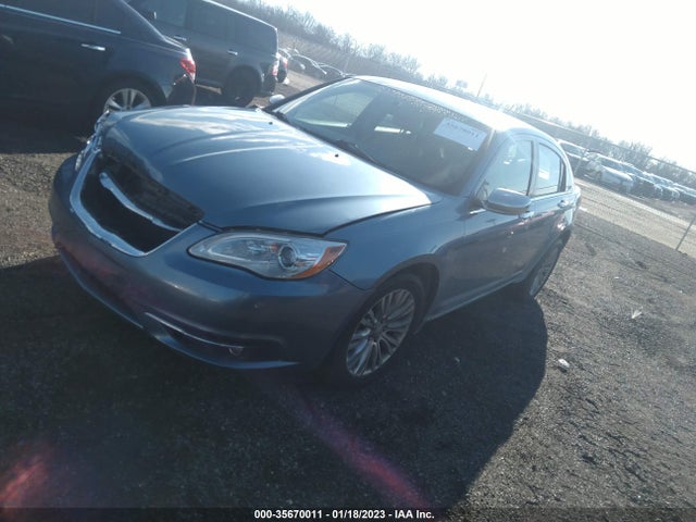 Chrysler 200 Limited 2011 1C3BC2FB1BN570250 Image 2