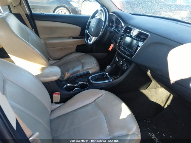Chrysler 200 Limited 2011 1C3BC2FB1BN570250 Image 6