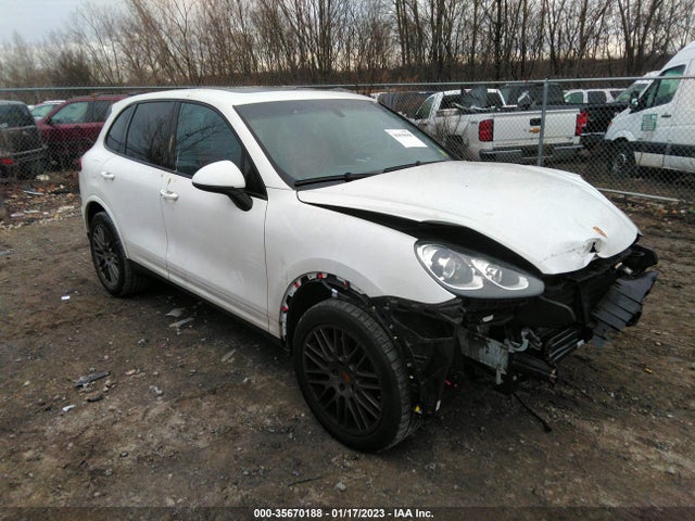 2018 Porsche Cayenne, VIN: WP1AA2A29JKA00533