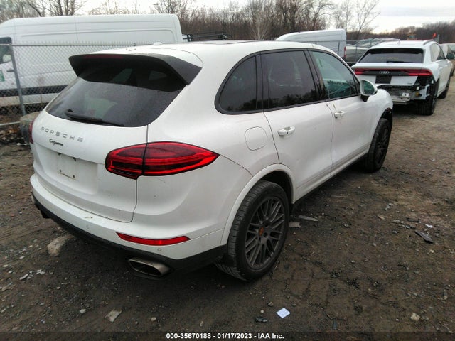 2018 Porsche Cayenne, VIN: WP1AA2A29JKA00533