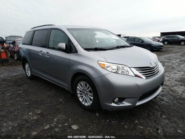 2015 TOYOTA SIENNA XLE/XLE AAS/LTD VIN: 5TDYK3DC9FS682899