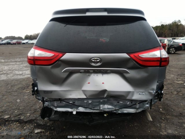2015 TOYOTA SIENNA XLE/XLE AAS/LTD VIN: 5TDYK3DC9FS682899