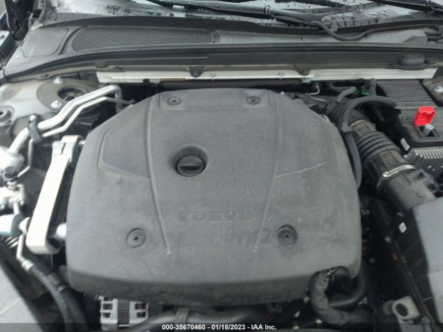 7JRA22TK2KG017367 Volvo S60 Momentum