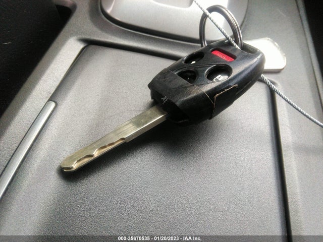 2012 HONDA ACCORD CPE EX-L VIN: 1HGCS1B86CA021998