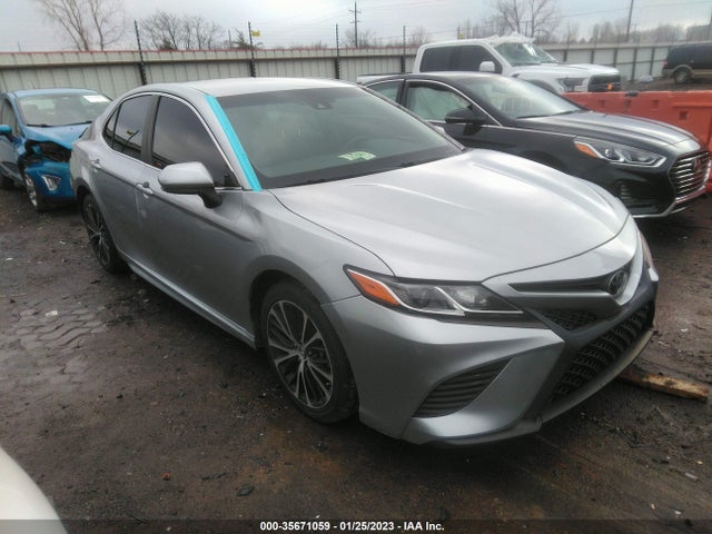 Toyota Camry Le/se/xle/l 2018 4T1B11HK8JU014347 Image 1