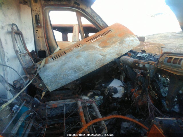3C6TRVDD8GE107464 RAM Promaster Cargo Van
