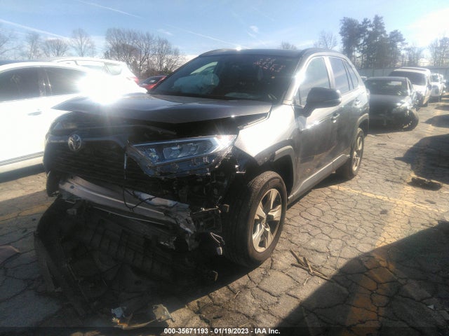 2021 TOYOTA RAV4 XLE VIN: 2T3W1RFV5MC133256