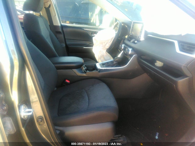 2021 TOYOTA RAV4 XLE VIN: 2T3W1RFV5MC133256