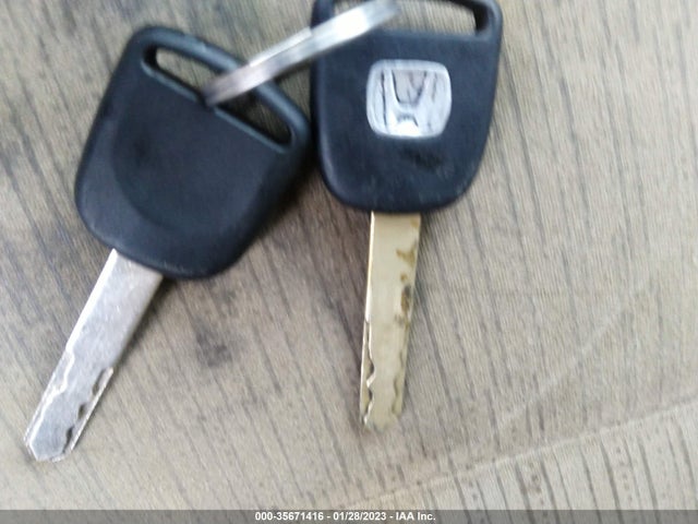 2011 HONDA ACCORD SDN LX VIN: 1HGCP2F36BA136301